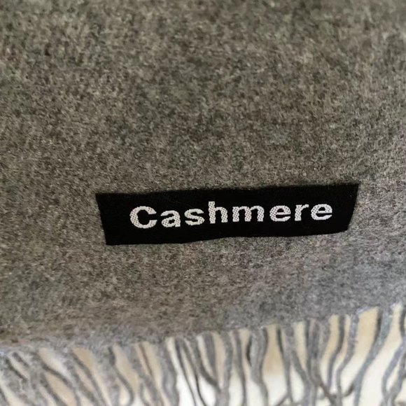 Brand New Cashmere Scarf - Picture 2 of 2